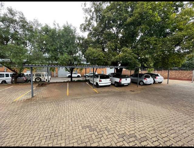 INDUSTRIAL PROPERTY TO RENT IN HENNOPSPARK